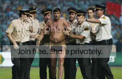 streaker.jpg