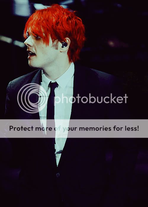 Gerard Way Pictures, Images and Photos